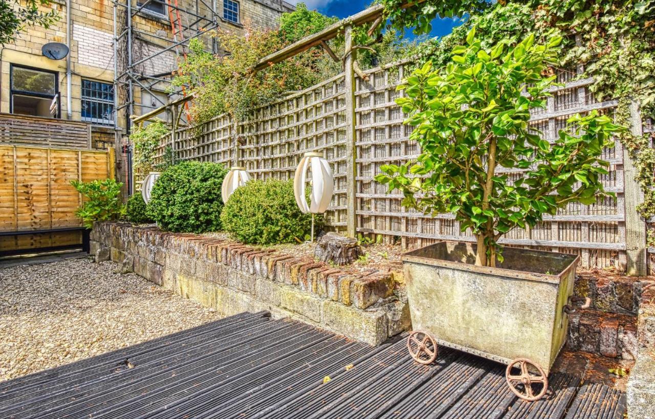 2 Bedroom Apartment In Bath City Centre With Garden & Free Parking Exterior foto